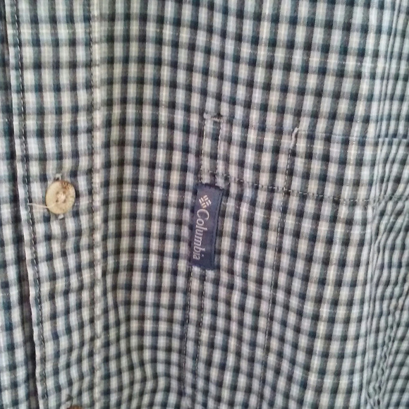 Columbia shirt M Green check LS Button-down collar - Picture 3 of 8